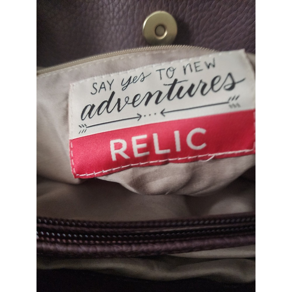 Relic by Fossil Plum Purple Pebbled Faux Leather Tote Bag Gold Hardware Tassel - Picture 3 of 5